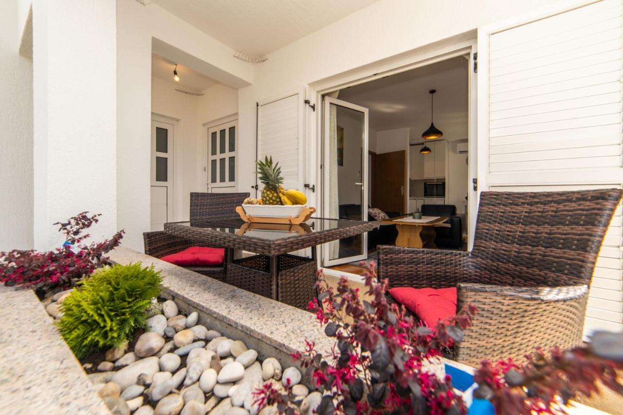 Guesthouse Four Rivers ชาพลินา ภายนอก รูปภาพ